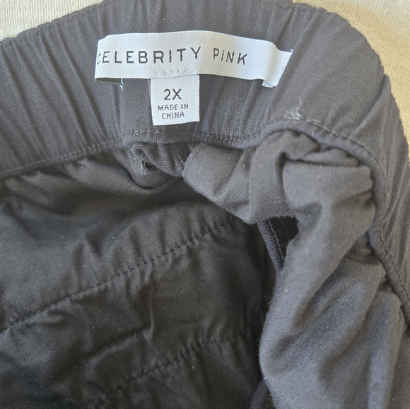 Trousers - Picture 6 of 8